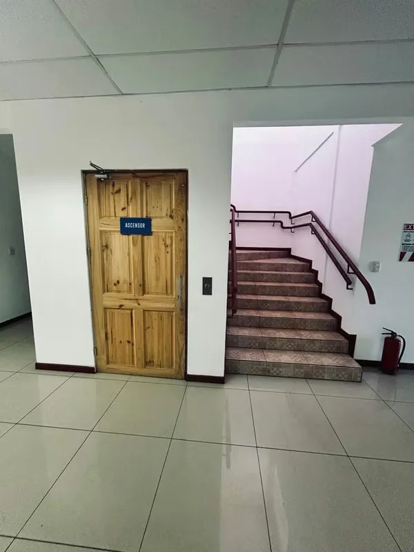 EDIFICIO EN RENTA O VENTA DIAGONAL AL PODER JUDICIAL Y A 25 METROS DE LA CLINICA CATÓLICA, SOBRE CALLE PRINCIPAL, photo 11