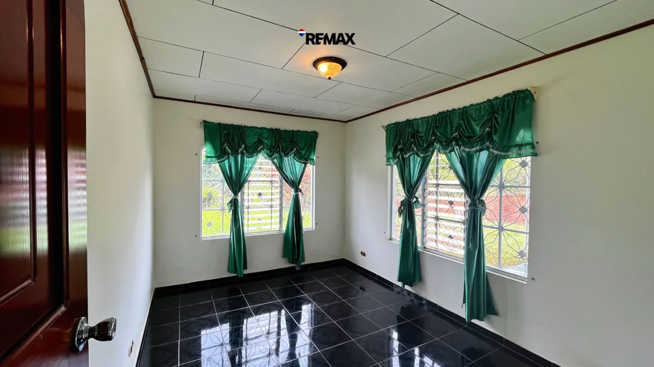 Flat 1,000 m² Lot with House for Sale – Pueblo Nuevo de Cajón, photo 12