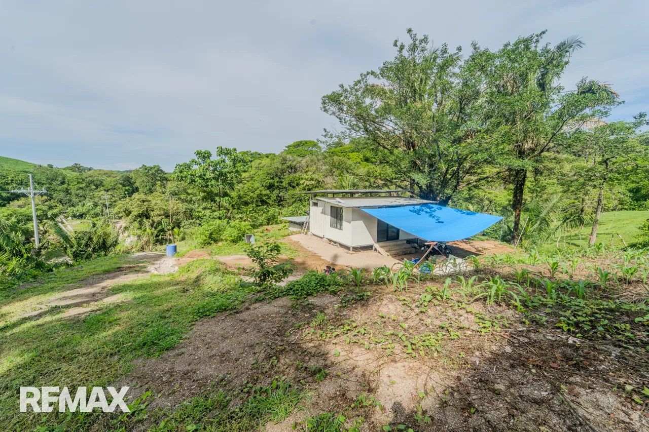 High-Visibility 1.02-Hectare Lot with 1-Bed Casita | San Fernando, photo 4
