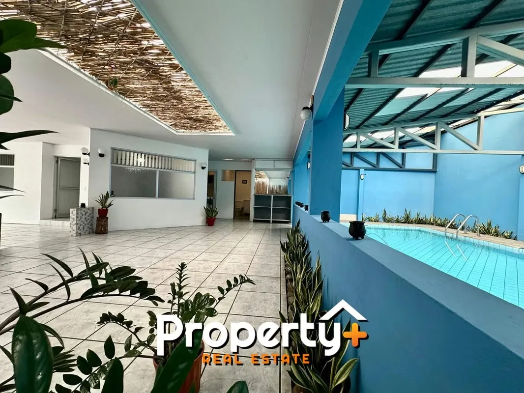 **A unique investment opportunity in Rohrmoser with flexible spaces designed for business, wellness, healthcare, or redevelopment.**