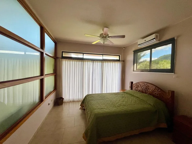 House in Nuevo Tronadora, photo 6