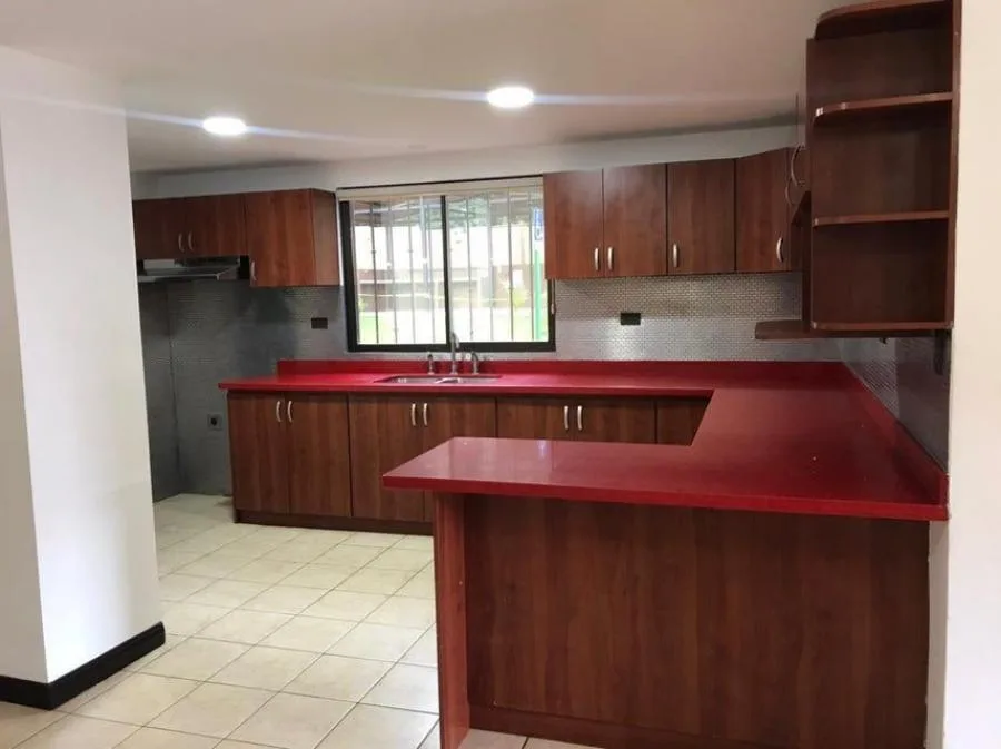 Hermosa Casa donde puede vivir en un lugar tranquilo RAH 23-1733 - Venta en Desamparados, photo 2