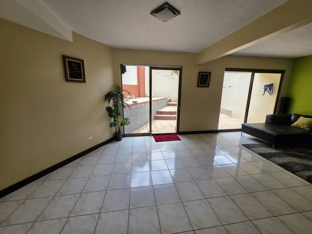 CASA EN VENTA EN SABANILLA, MONTES DE OCA, photo 3