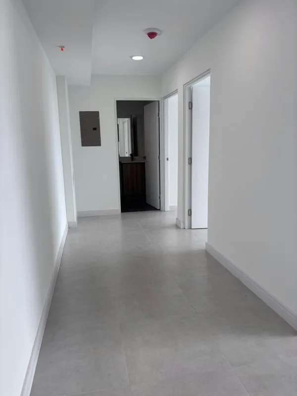 Se alquila exclusivo apartamento esquinero para estrenar con impresionante vista al atardecer, ubicado en Torre Sky ..., photo 3