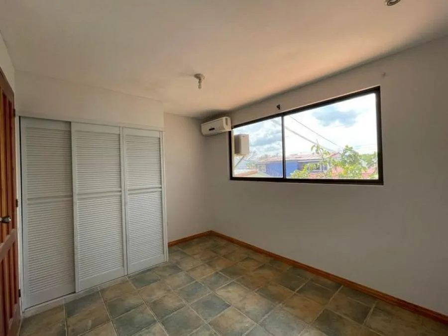Venta de Casa en Santa Ana. - Venta en Santa Ana, photo 5