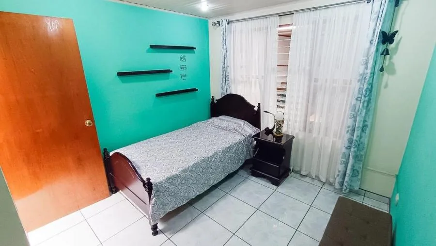 Venta de Casa en Goicoechea, San José. RAH 25-426 - Venta en Goicoechea, photo 11