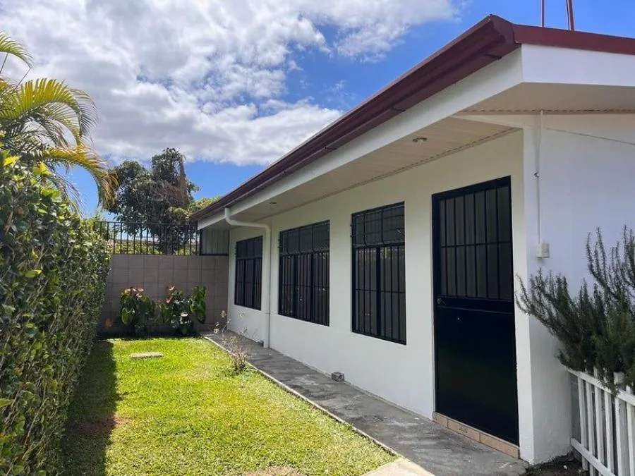 Venta de Casa en Goicoechea, San José. RAH 25-426 - Venta en Goicoechea, photo 8