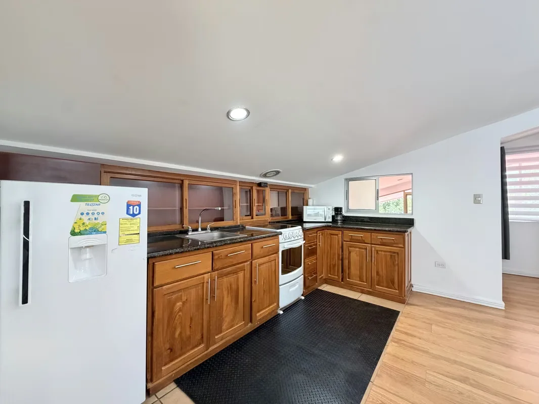 1 habitación · 1 baño · Full amueblado · Línea blanca · 1 parqueo, photo 14