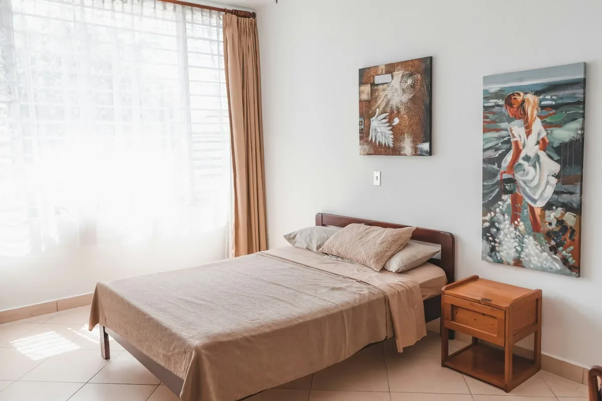 Fully furnished and equipped 5 bedroom, 3 bathroom home for family in Los Yoses neighborhood. Washer and ..., photo 12