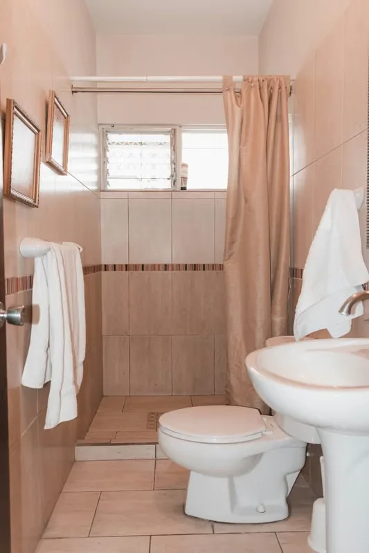 Fully furnished and equipped 5 bedroom, 3 bathroom home for family in Los Yoses neighborhood. Washer and ..., photo 6