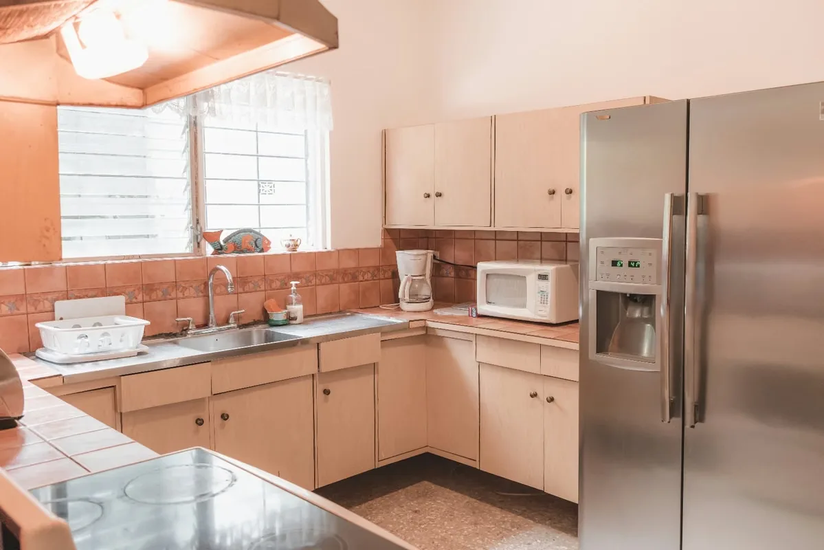 Fully furnished and equipped 5 bedroom, 3 bathroom home for family in Los Yoses neighborhood. Washer and ..., photo 9