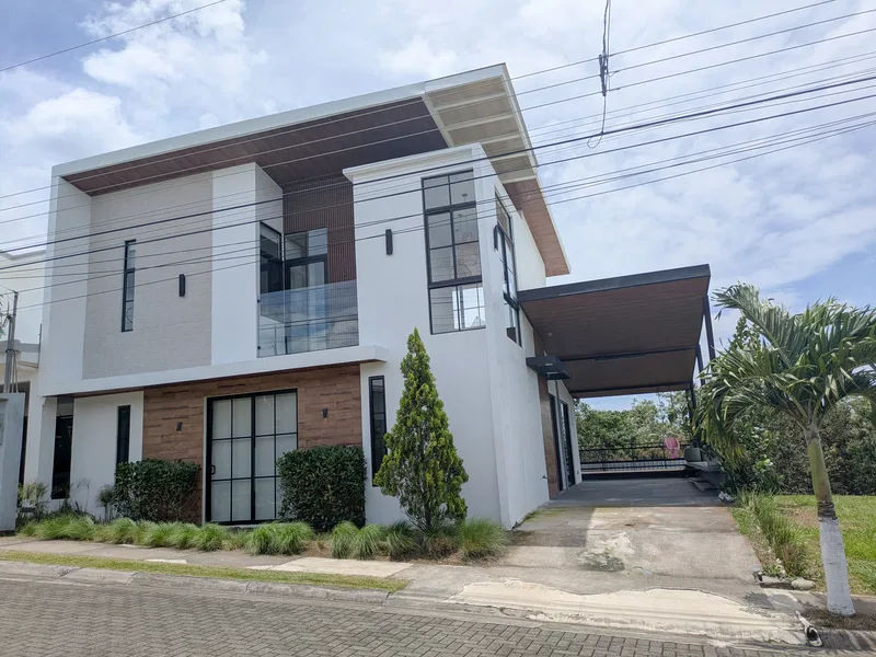 3 Bed Single Family Homes For Sale in Grecia
