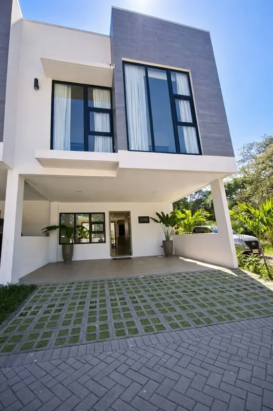 Condominium home located in a residential development in Santa Ana, San José, Costa Rica—situated in the urban heart with easy access to shops, schools, services, and major routes. ...