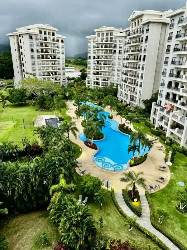 Discover this spectacular modern condo in Jacó, Jacó, Costa Rica. With 119.95 m² of living space, this 2-bedroom, 2-bathroom property combines comfort, contemporary design, and a ...