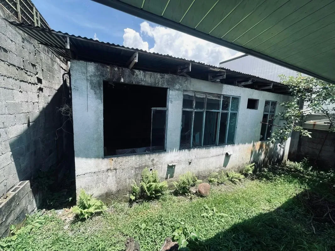 MA Asesoría vende propiedad con casa de un nivel con jardín en Hatillo Tres, con una ubicación muy conveniente cercana a todo tipo de comercio y servicios en general. EBAIS y ..., photo 2