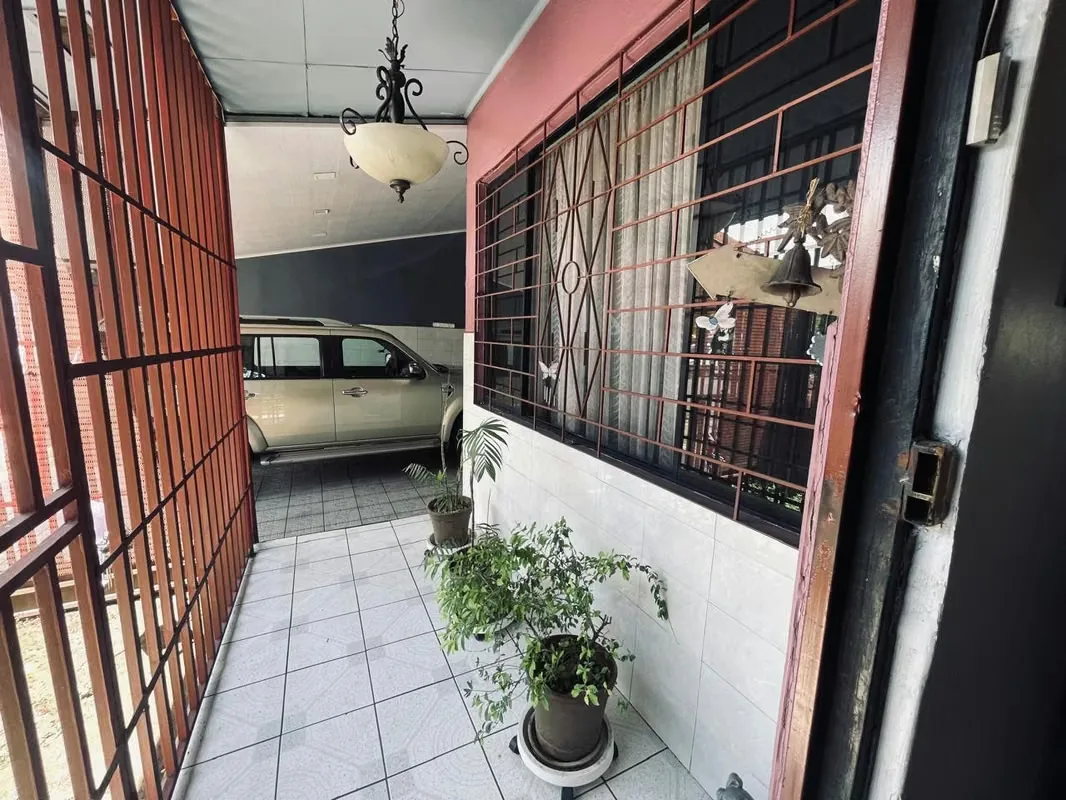 MA Asesoría vende propiedad con casa de un nivel con jardín en Hatillo Tres, con una ubicación muy conveniente cercana a todo tipo de comercio y servicios en general. EBAIS y ..., photo 4