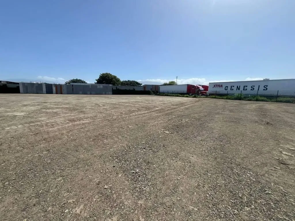 It's 2 land for rent., photo 3