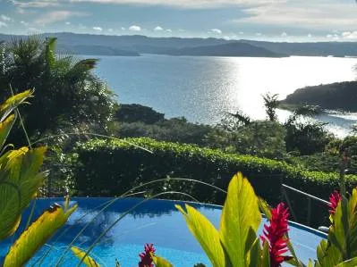 Flora and Volcano view Condo