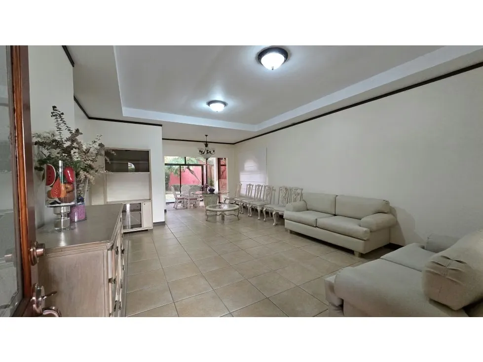 Se VENDE encantadora casa en residencial con acceso controlado, diseño clasica moderna de una sola planta, ofrece ..., photo 6