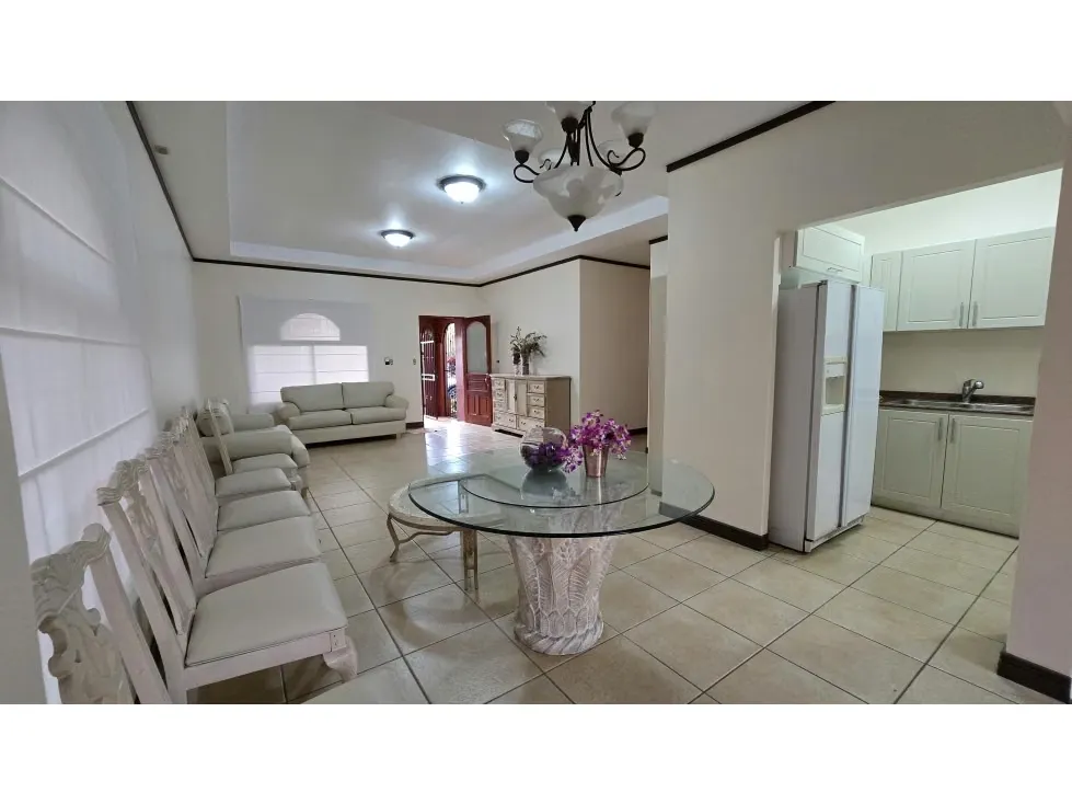 Se VENDE encantadora casa en residencial con acceso controlado, diseño clasica moderna de una sola planta, ofrece ..., photo 8
