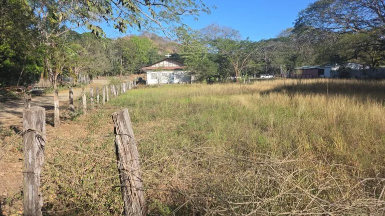 3 Commercial lots for sale in Artola with 70 m of public road frontage, photo 3