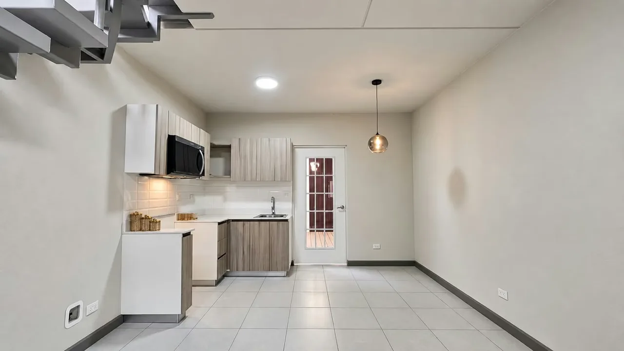 House for Rent - San Miguel Desamparados