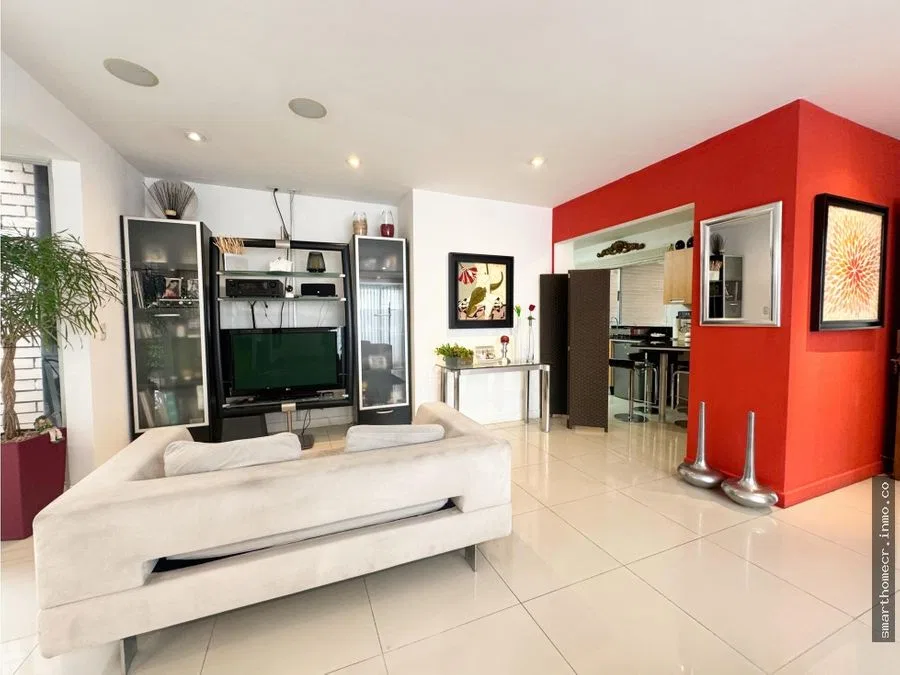 VENTA DE CASA EN EL CENTRO DE SANTA ANA