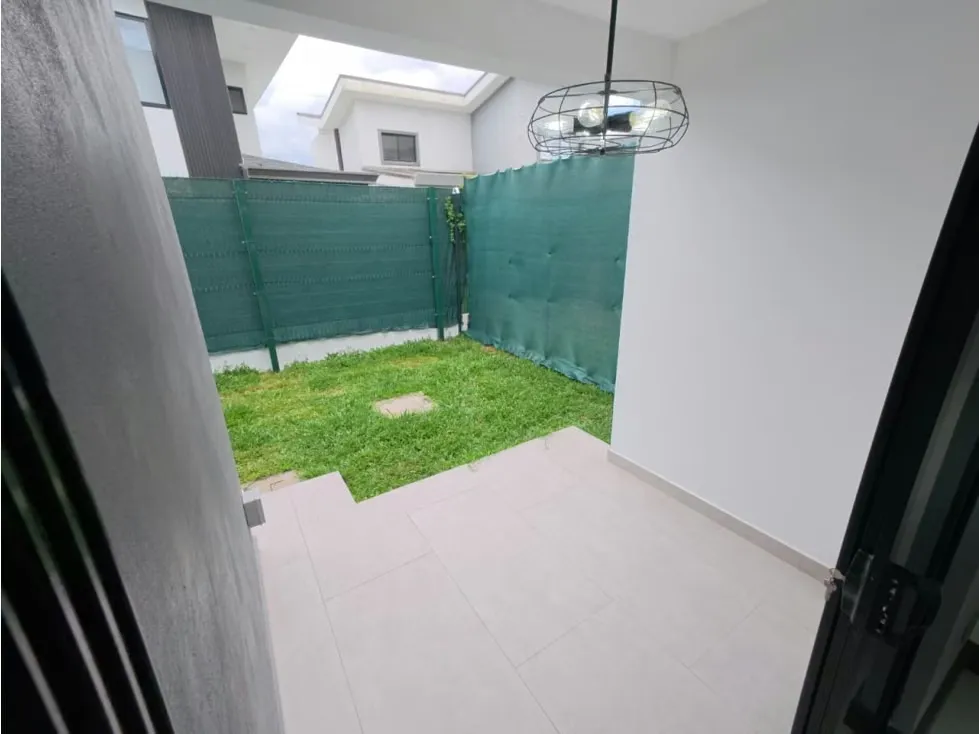 Se vende casa nueva de lujo en Condominio Teruma, Moravia, con modernos acabados, excelente distribución y espacios ideales para disfrutar en familia., photo 12