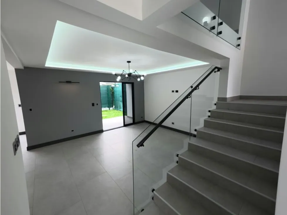 Se vende casa nueva de lujo en Condominio Teruma, Moravia, con modernos acabados, excelente distribución y espacios ideales para disfrutar en familia., photo 9