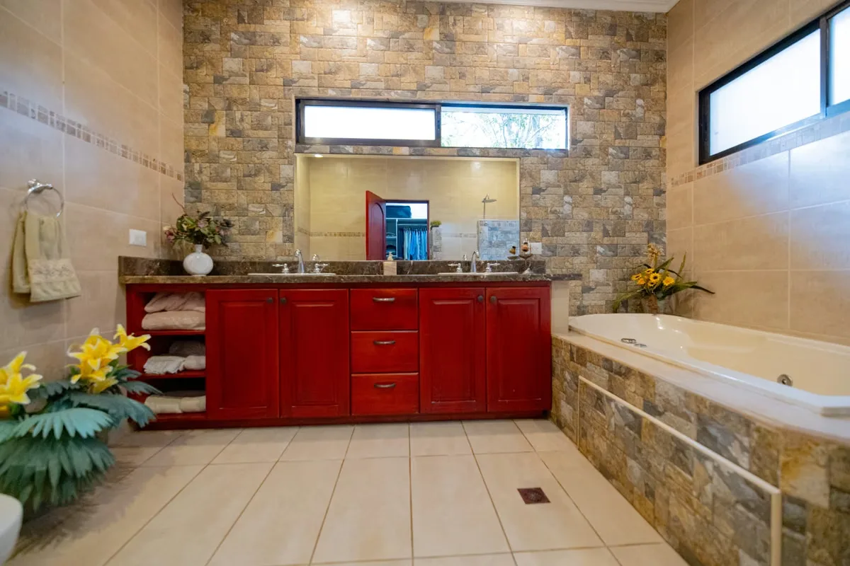 House for Sale in Ciudad Colón, Costa Rica (2,119 m²), photo 14