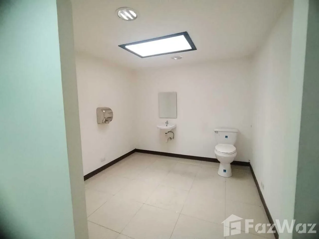 8 Bedroom Shophouse for Sale in Goicoechea, San Jose for $375,000, photo 11