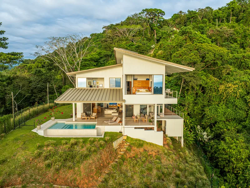 4 Bed Single Family Homes For Sale in Dominical, photo 5