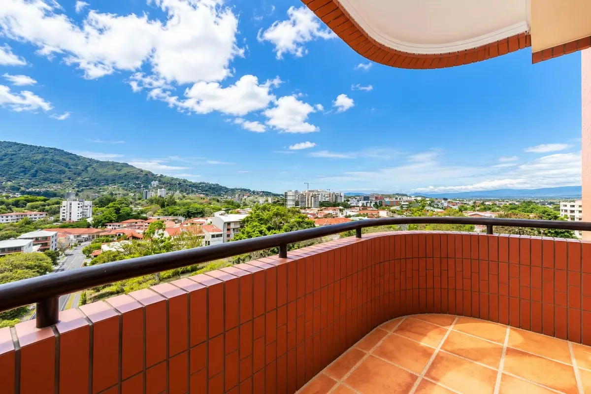 APARTAMENTO EN VENTA ESCAZÚ TREJOS MONTEALEGRE | 244 m² | VISTA PANORÁMICA