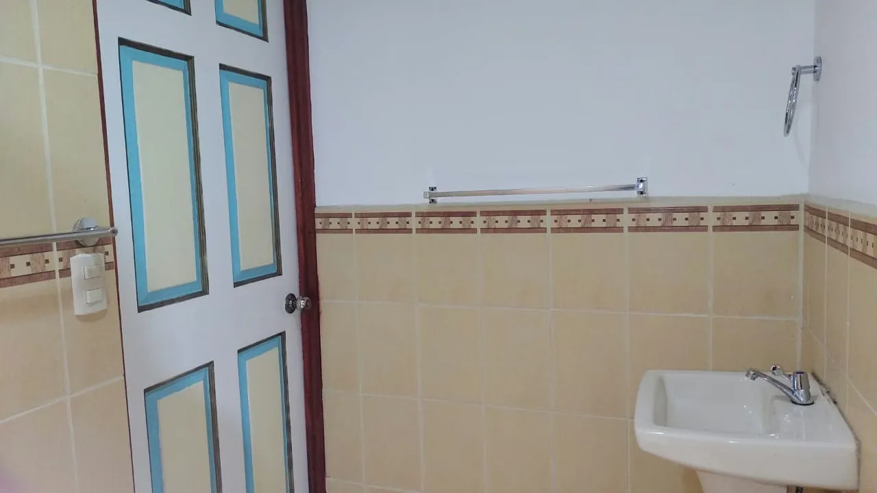 House for rent, 2nd floor, recently remodeled, photo 2