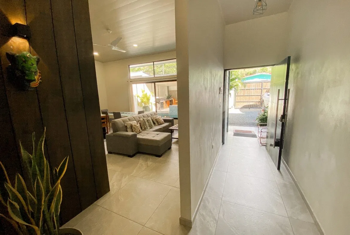 PROPERTY WITH FOUR BEDROOMS NEAR TO THE EVERYTHING, IN UVITA – 0.13 ACRES, photo 16