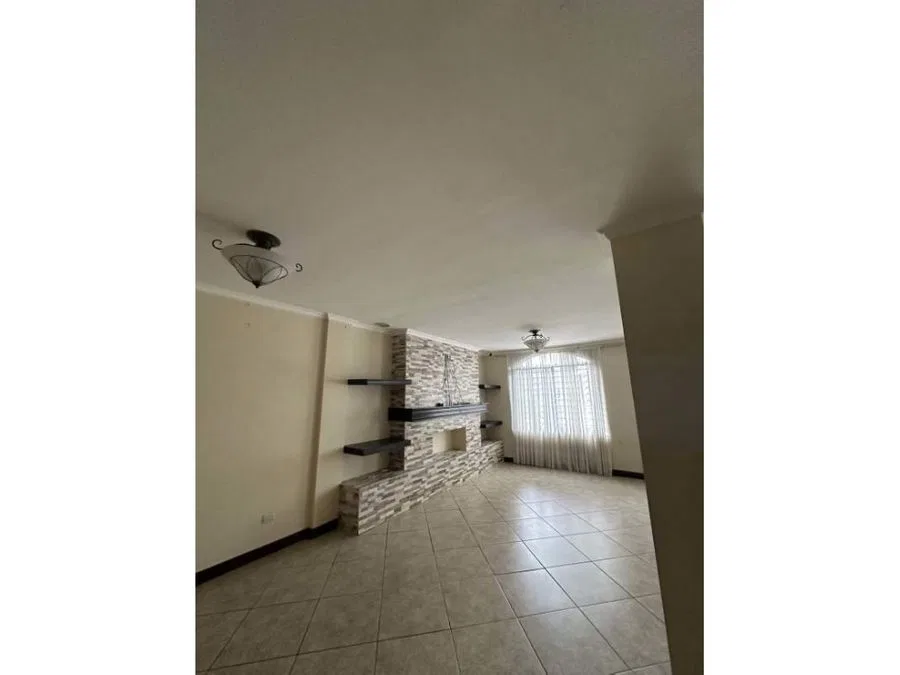 Alquiler de Casa en Pinares de Curridabat
