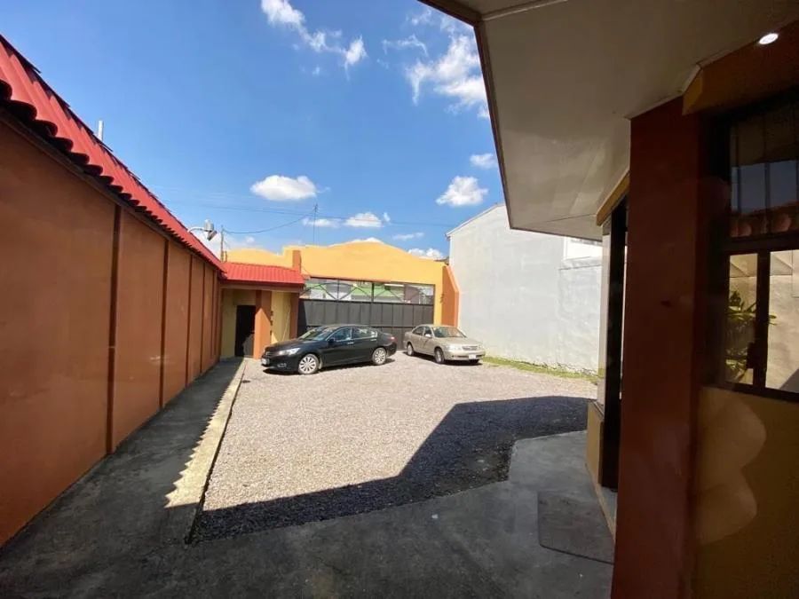 Alquiler de Oficina en Guadalupe, San José. - Alquiler / Renta en Goicoechea, photo 10