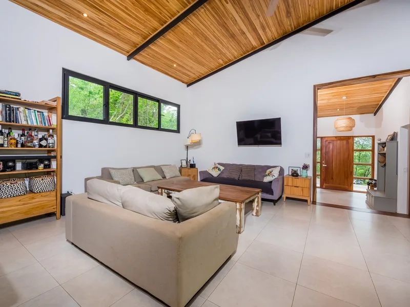 4 Bed Single Family Homes For Sale in Portegolpe, photo 3