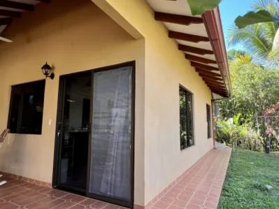 Tranquila casa de 2 dormitorios en un exuberante jardín, photo 7
