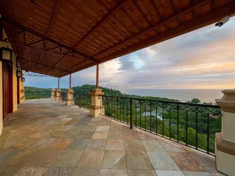12 Bed Single Family Homes For Sale in Playa Hermosa, photo 4