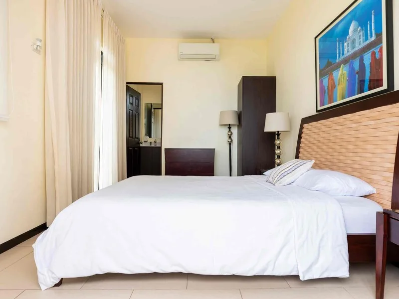 12 Bed Single Family Homes For Sale in Playa Hermosa, photo 5