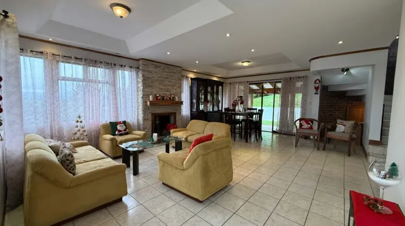 Beautiful House for Sale with Spectacular View in an Exclusive Gated Community, photo 8