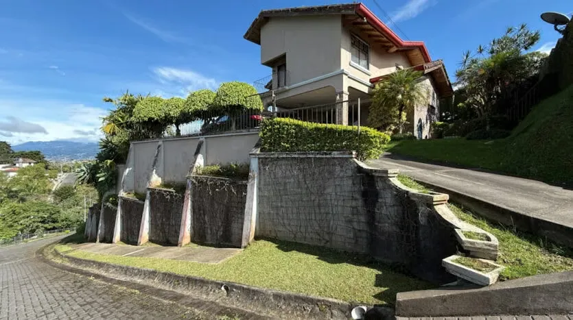 Beautiful House for Sale with Spectacular View in an Exclusive Gated Community, photo 10