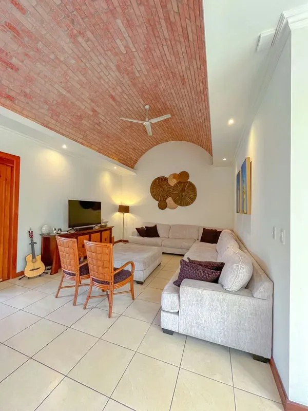 En Venta Casa Independiente amplia y acogedora de 1 Planta en Trejos Montealegre, Escazú, photo 8