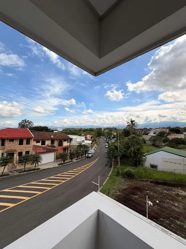 Bosques de Doña Rosa home for sale $685,000, photo 6