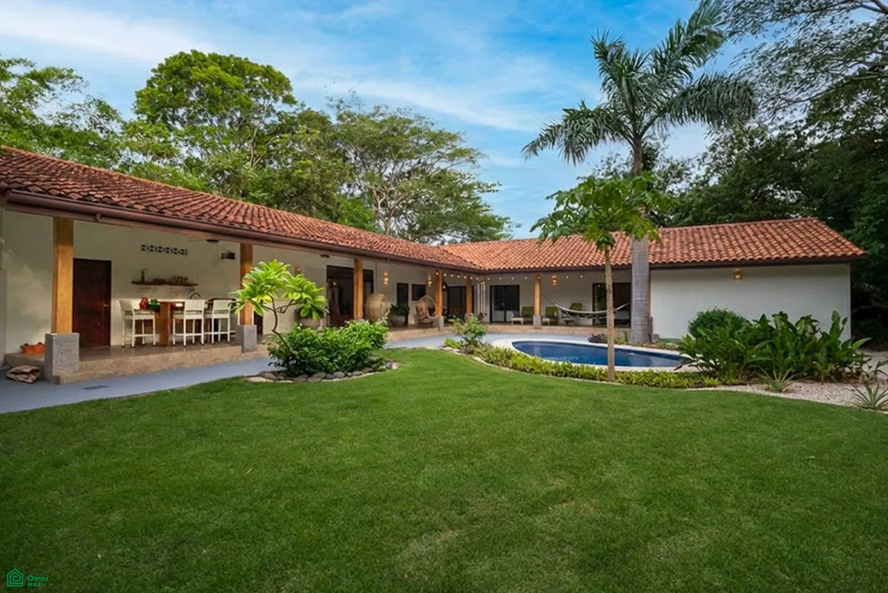 Colonial Luxury Home Tamarindo Guanacaste