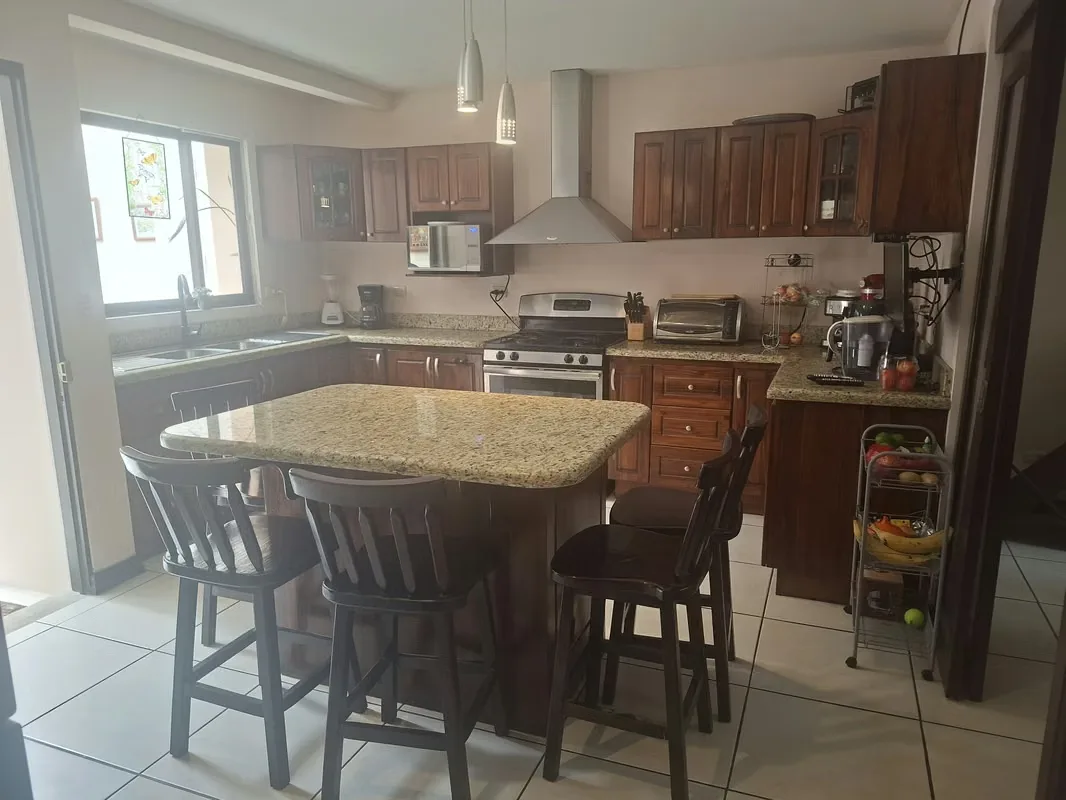 Se Vende linda casa Granadilla de Curridabat, en residencial cerrado, tranquilo, con seguridad 24/7., photo 12