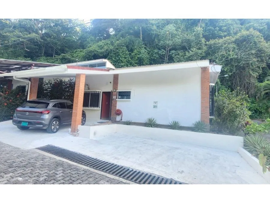 Casa Colibri Tranquilidad, confort y naturaleza en Punta Leona