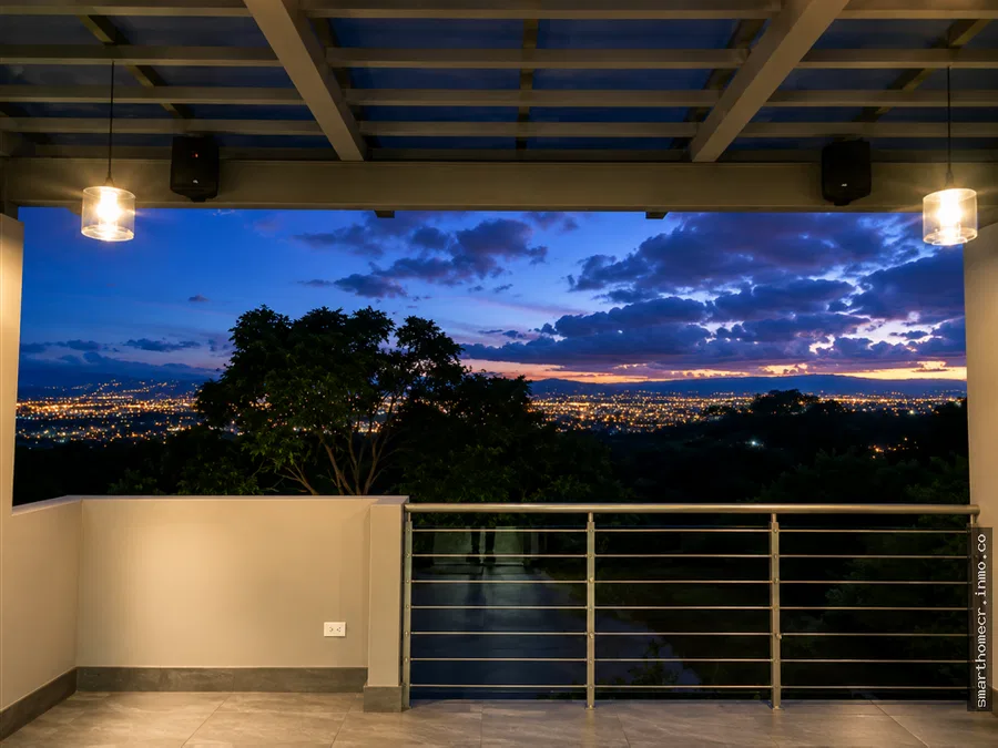 ALQUILER DE TOWN HOUSE DE LUJO EN CONDOMINIO, JABONCILLOS*
