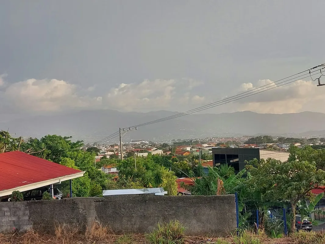 Lote 852m² – Doble Frente – Uso Mixto – Barva Centro – Vista Panorámica, photo 3
